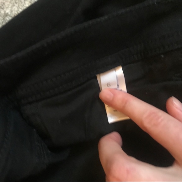 Black express cropped jogging pants - Picture 3 of 4